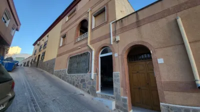 House in the Centre photo 2