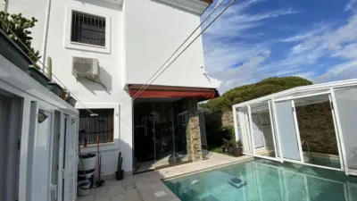 Chalet en venta en La Barrosa , Mogarizas-Las Rapazes (Chiclana de la Frontera) de 620.000 €