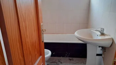 Piso en venta en Calle de Muñoz Pérez, cerca de Calle de San Isidro, Fernán-Núñez de 261.000 €