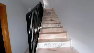 Piso en venta en Calle de Muñoz Pérez, cerca de Calle de San Isidro, Fernán-Núñez de 261.000 €