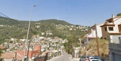 Semi-detached house on Avinguda dels Països Catalans photo 3