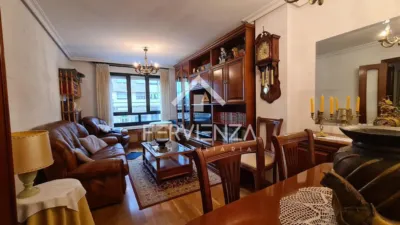 Piso en venta en Teatinos, Pumarín-Teatinos (Oviedo) de 210.000 €