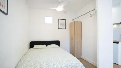 Estudio en alquiler en Palomeras Bajas - Imagen 2