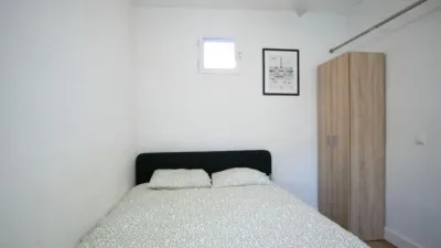 Estudio en alquiler en Palomeras Bajas - Imagen 3