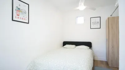 Estudio en alquiler en Palomeras Bajas - Imagen 4