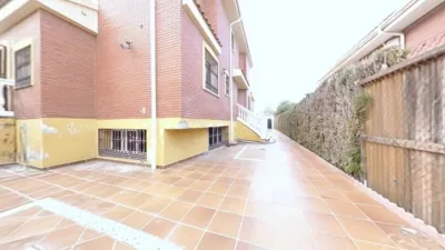 House on Avenida de la Solidaridad photo 39