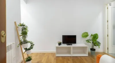 Piso en alquiler en Río Rosas - Imagen 8