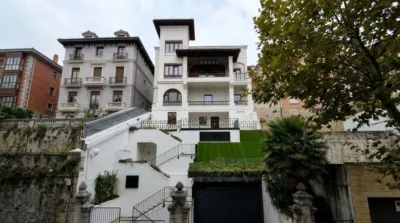 Apartment on Paseo de Menéndez Pelayo photo 3