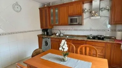 Semi-detached chalet on Calle Santimbia photo 16