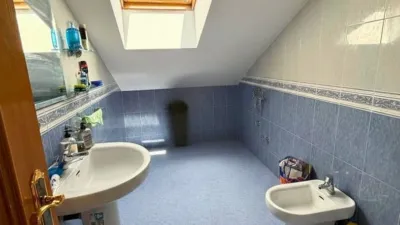 Semi-detached chalet on Calle Santimbia photo 25