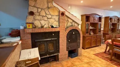 Semi-detached chalet on Calle Santimbia photo 12