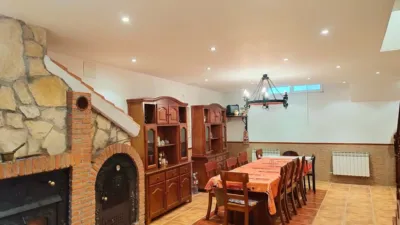 Semi-detached chalet on Calle Santimbia photo 14