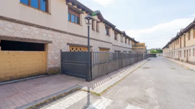 Duplex in Grajera photo 34
