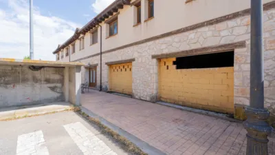 Duplex in Grajera photo 34