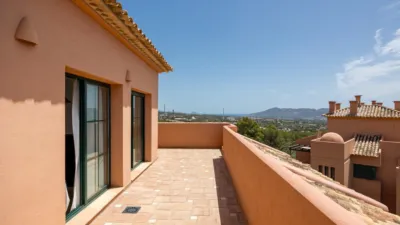 Penthouse in Golf Bahía Urbanization photo 3