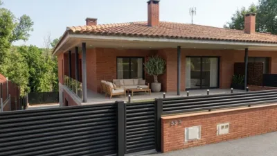 Semi-detached chalet on Serra de La Rodonella Street photo 5