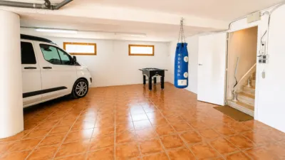 Detached villa on Carrer dels Pins photo 31