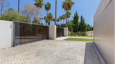 House on Calle Fez photo 9