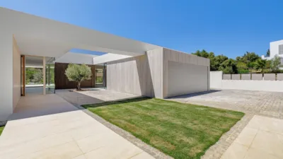 House on Calle Fez photo 17