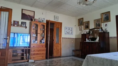 House on Jacinto Benavente Street photo 18