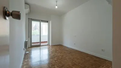 Apartment on Carlos y Guillermo Fernández Shaw Street, 1 photo 28