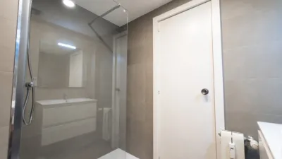 Apartment on Carlos y Guillermo Fernández Shaw Street, 1 photo 19