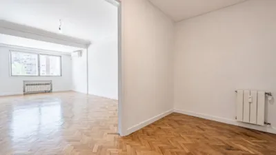 Apartment on Carlos y Guillermo Fernández Shaw Street, 1 photo 23