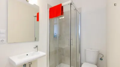 Estudio en alquiler en Centro-Catedral, Centro-Catedral (Granada Capital) de 885 €<span>/mes</span>