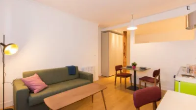Estudio en alquiler en Centro-Catedral, Centro-Catedral (Granada Capital) de 885 €<span>/mes</span>