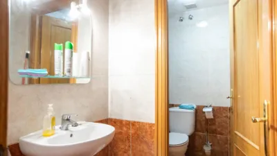 Semi-detached house on Calle de Andelos photo 38