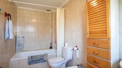 Semi-detached house on Calle de Andelos photo 18