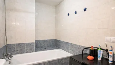 Semi-detached house on Calle de Andelos photo 28