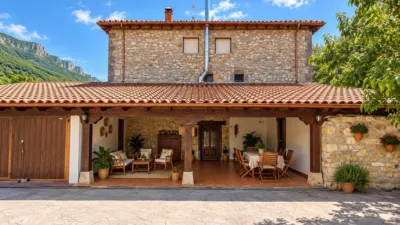 Rustic house on Plaza del Abuelo Street photo 6