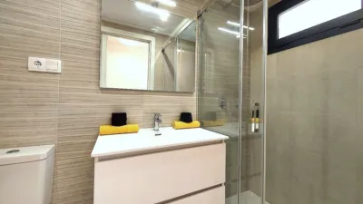 Apartment in Las Filipinas-Villamartín-Canal Norte photo 7