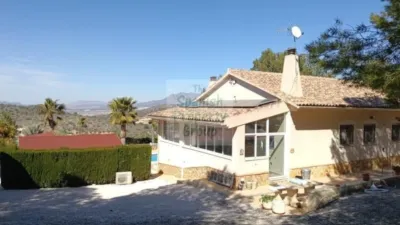 Property in Camarillas photo 4