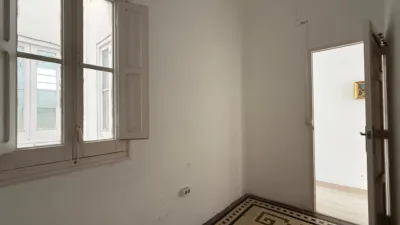 Apartment on Carrer de l'Almirall Cadarso photo 13