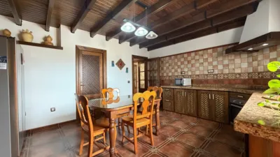 Semi-detached house on Calle de los Olivos photo 14