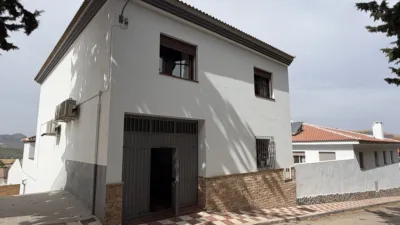 Semi-detached house on Calle de los Olivos photo 2