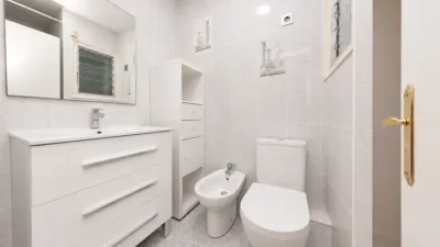 Apartment on Passeig de Valldaura, 234 photo 5