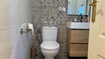 Semi-detached house on Calle Alvarez Quitero photo 10