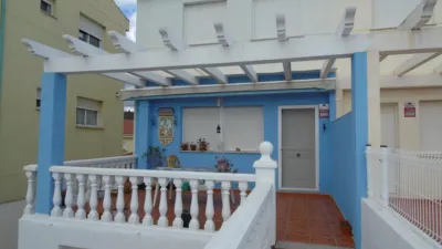 Semi-detached house in Costur photo 2