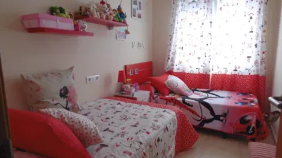 Semi-detached house in Costur photo 14