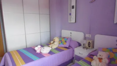 Semi-detached house in Costur photo 12