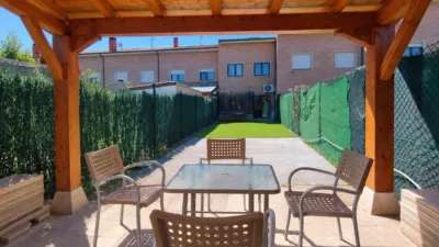 Chalet adosado en calle Reina Juana de Castilla photo 34
