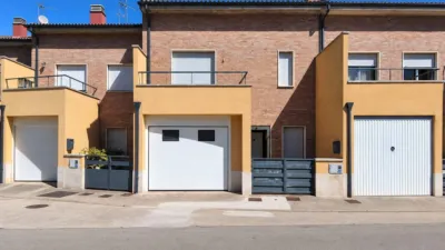 Chalet adosado en calle Reina Juana de Castilla photo 36