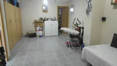 Semi-detached house in Costur photo 23