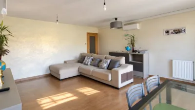 Semi-detached chalet on Calle Reina Juana de Castilla photo 2