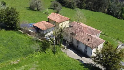 Casa – Pravia - Más
