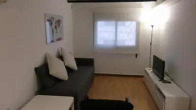 Piso en alquiler en El Raval - Imagen 3