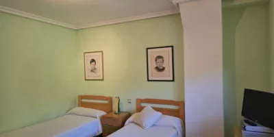 Casa en venta en Avenida de la Constitución, Arenas de San Pedro de 1.100.000 €